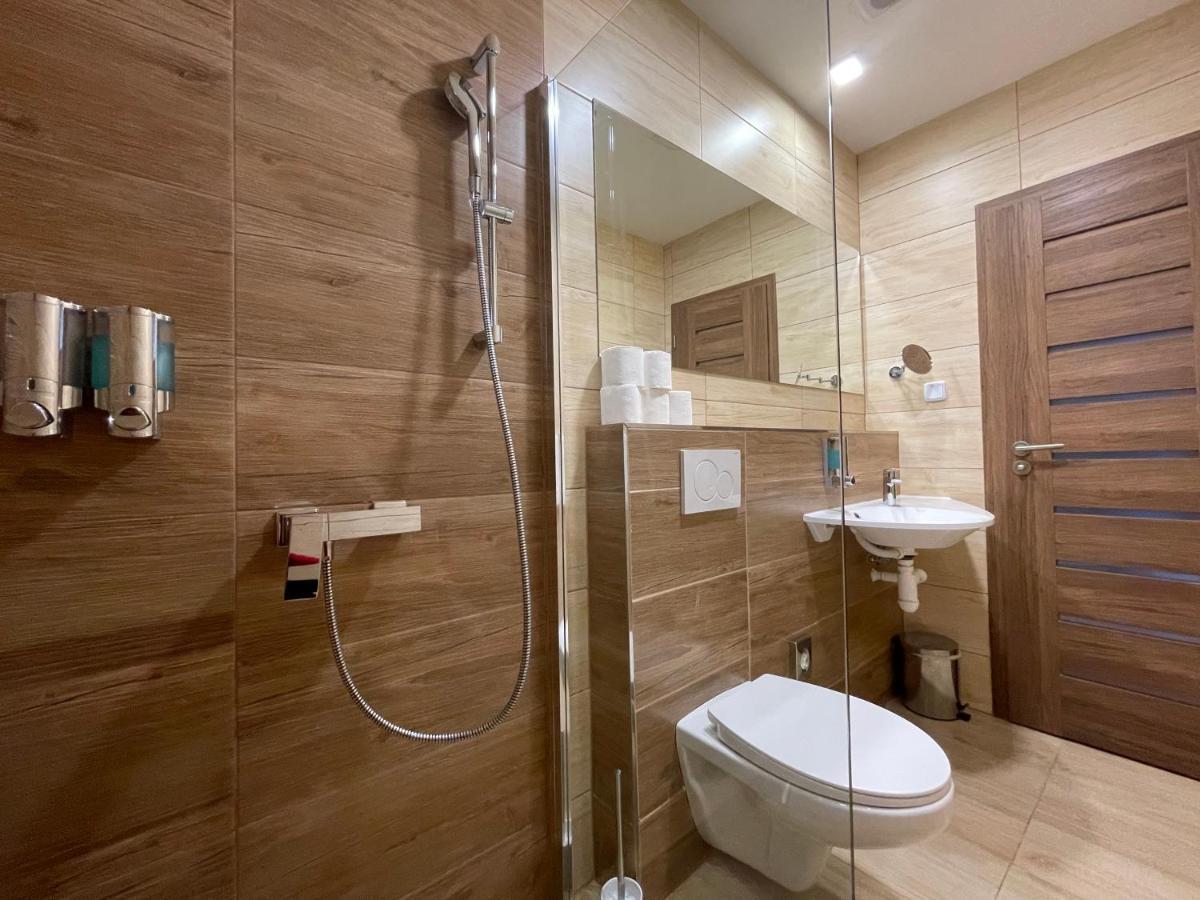 Totina Apartments Zavazna Poruba Экстерьер фото